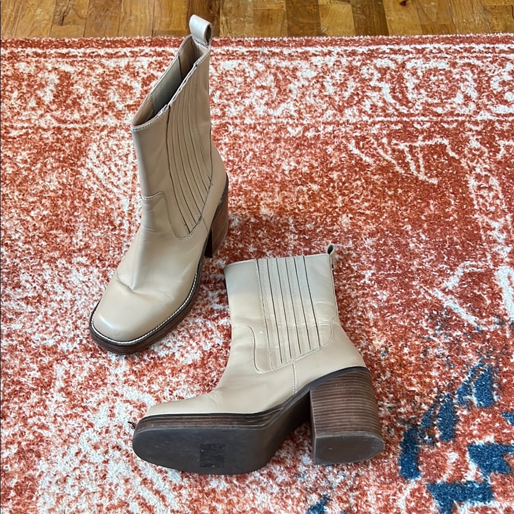 Seychelles Sweet Escape Ankle Boot